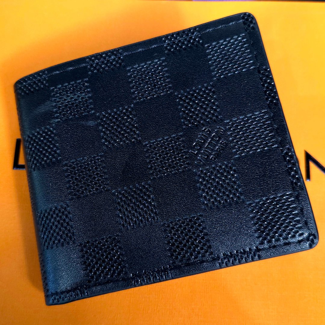 L Black Wallet (#2)